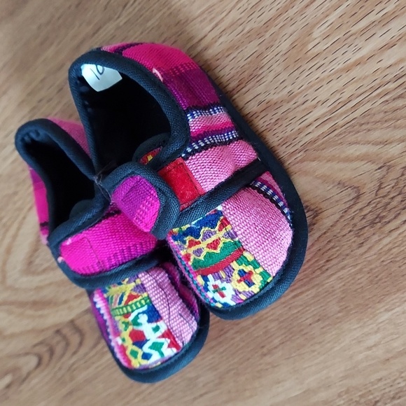 Baby booties. Size 10 - Picture 2 of 4